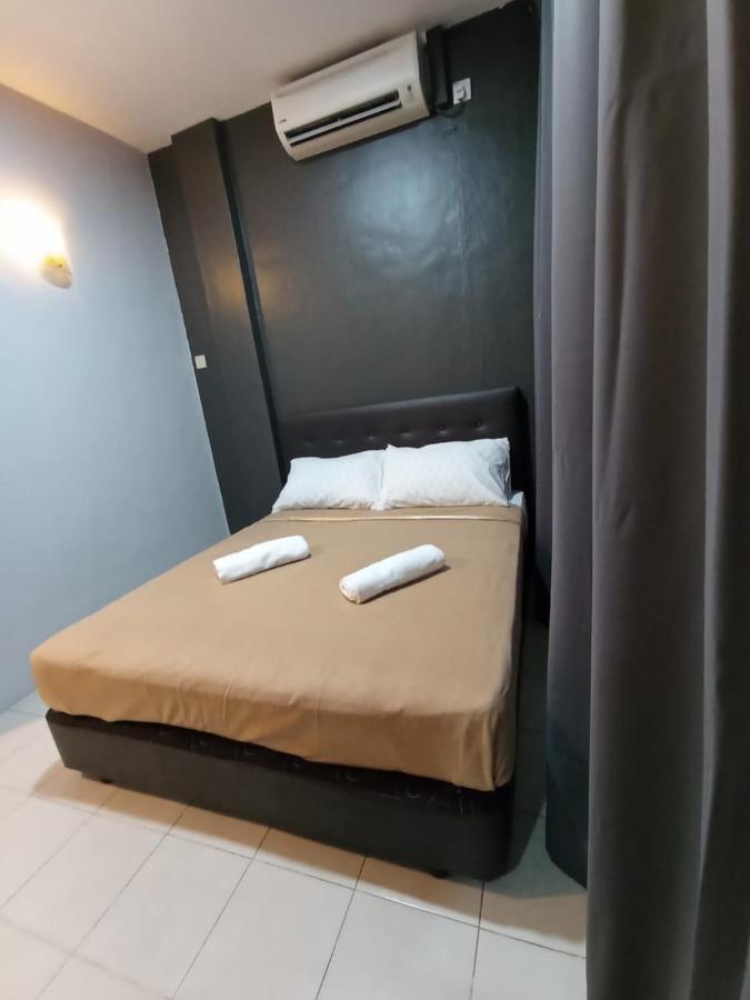 D Layaran Kuantan Lpt Exit 833 Hotel Exterior photo